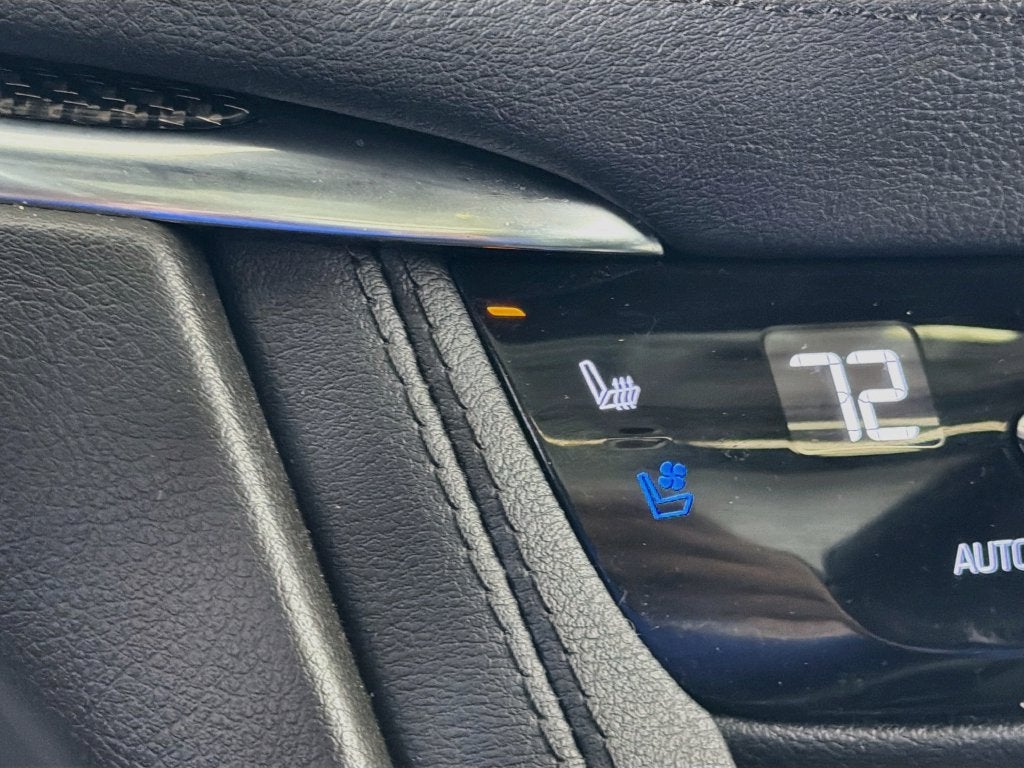 2023 Cadillac XT5 Sport
