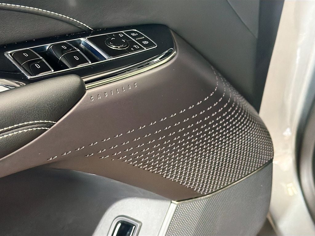 2024 Cadillac LYRIQ Tech