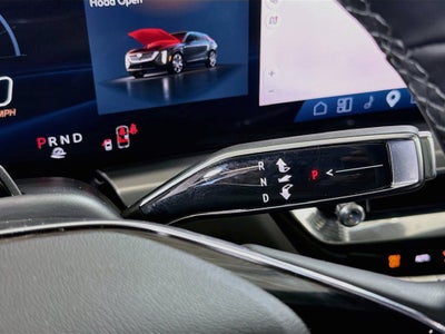 2025 Cadillac LYRIQ Luxury 3