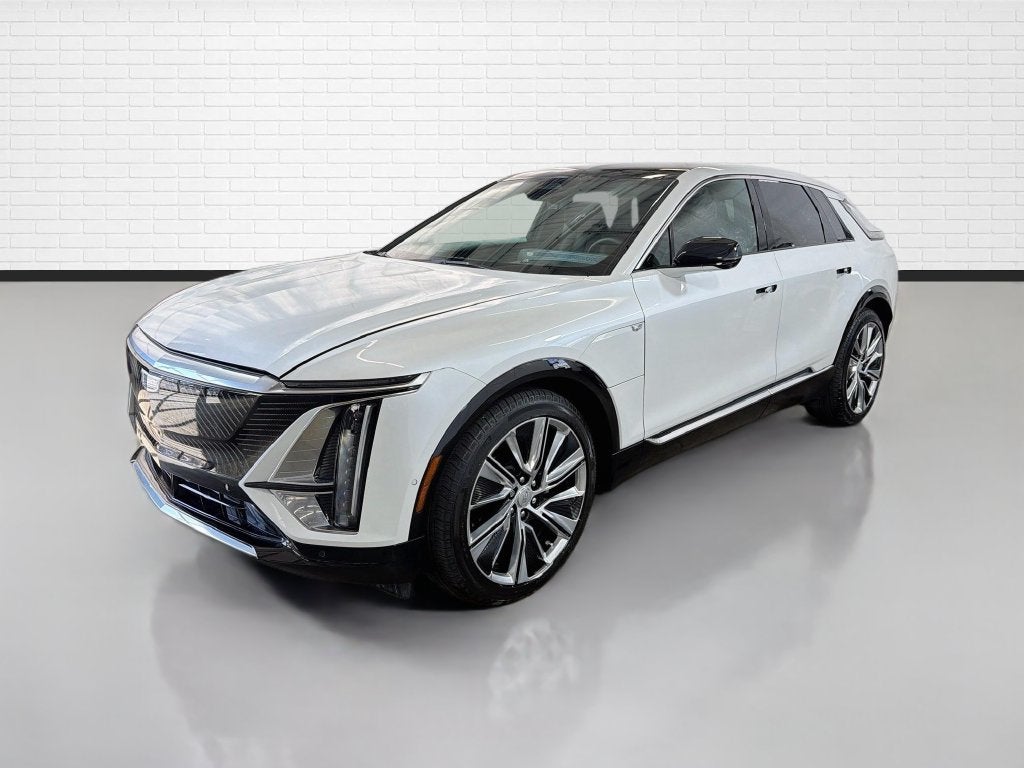 2025 Cadillac LYRIQ Luxury 3