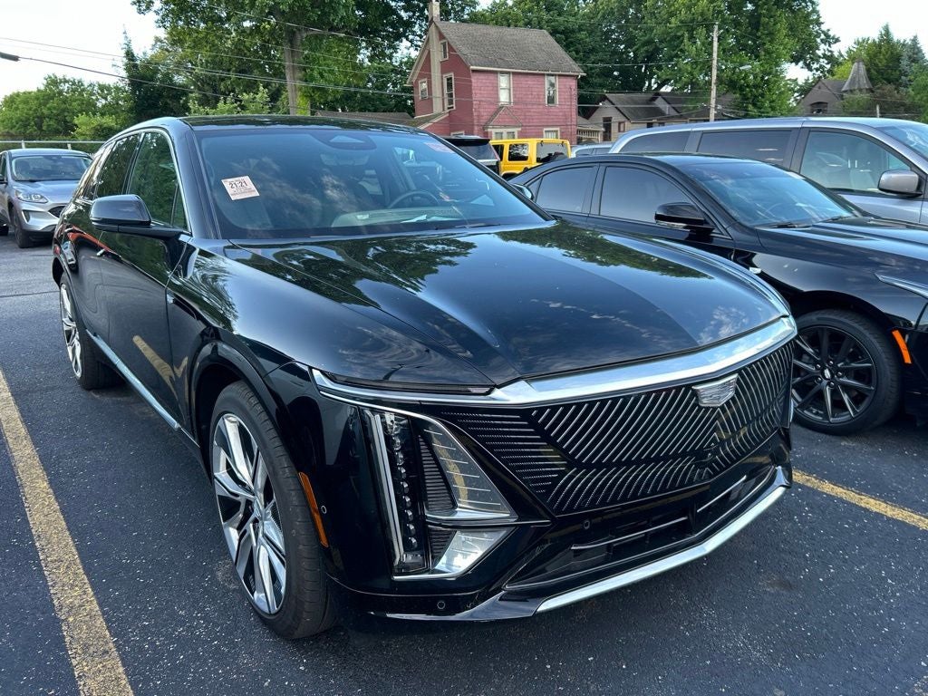 2025 Cadillac LYRIQ Luxury