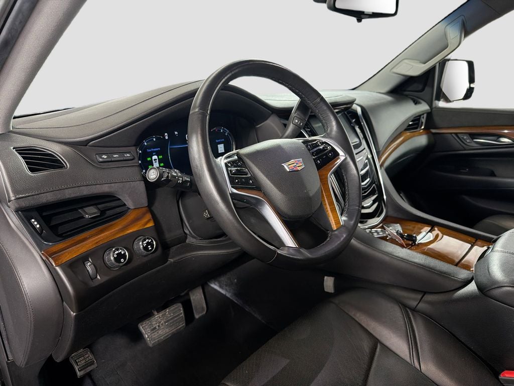 2017 Cadillac Escalade Luxury