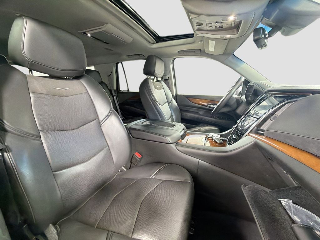 2017 Cadillac Escalade Luxury