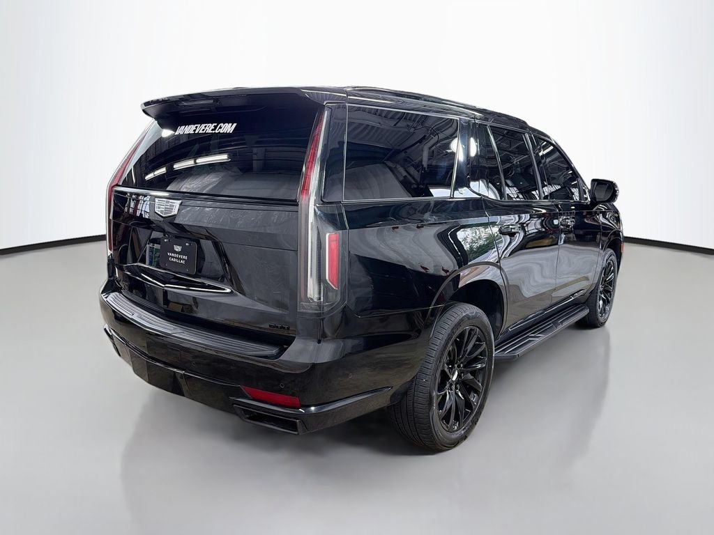 2023 Cadillac Escalade Sport