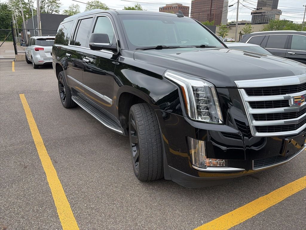 2019 Cadillac Escalade ESV Luxury