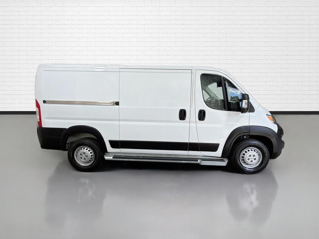 2025 RAM ProMaster 2500 Base 136 WB