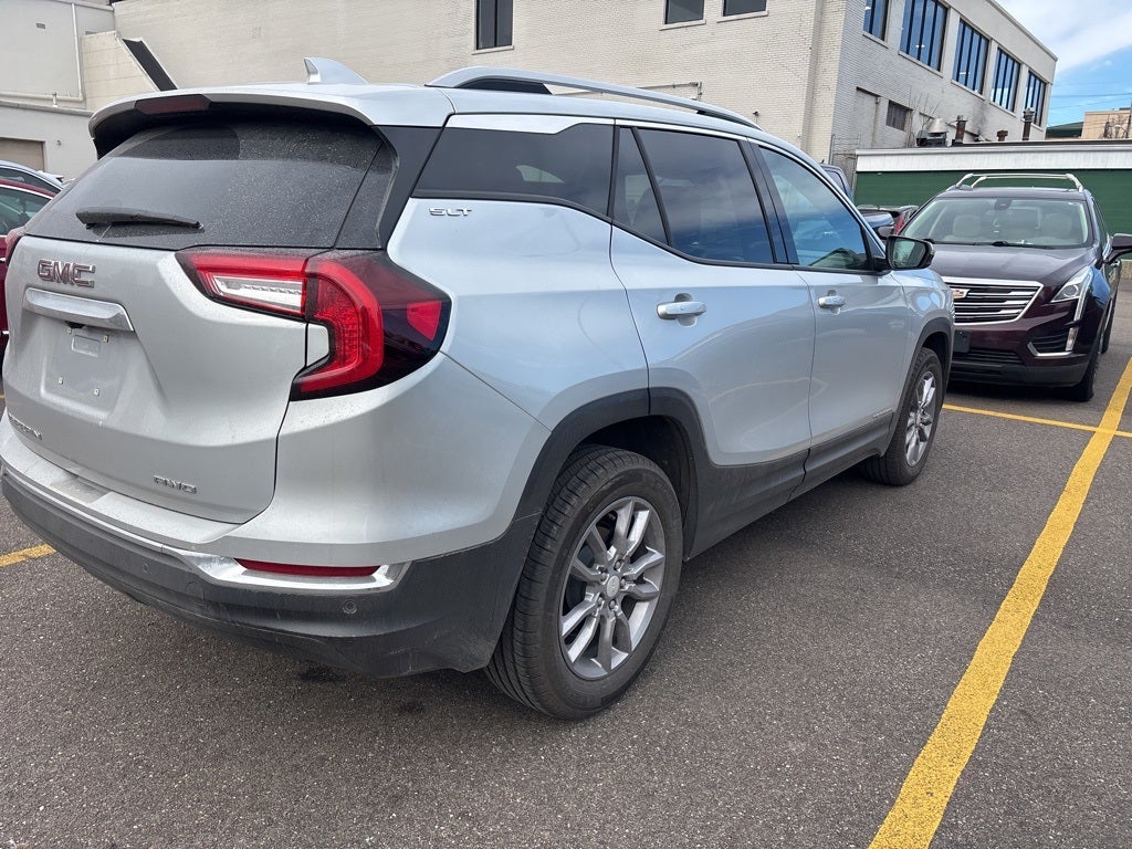2022 GMC Terrain SLT