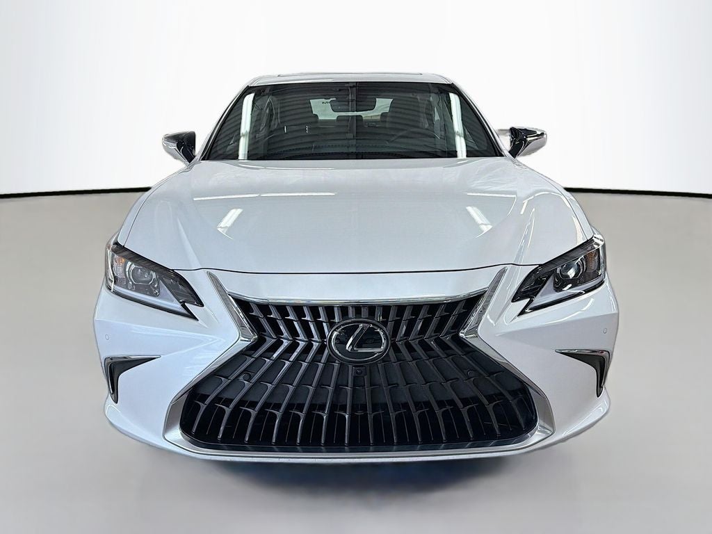 2024 Lexus ES 300h Luxury