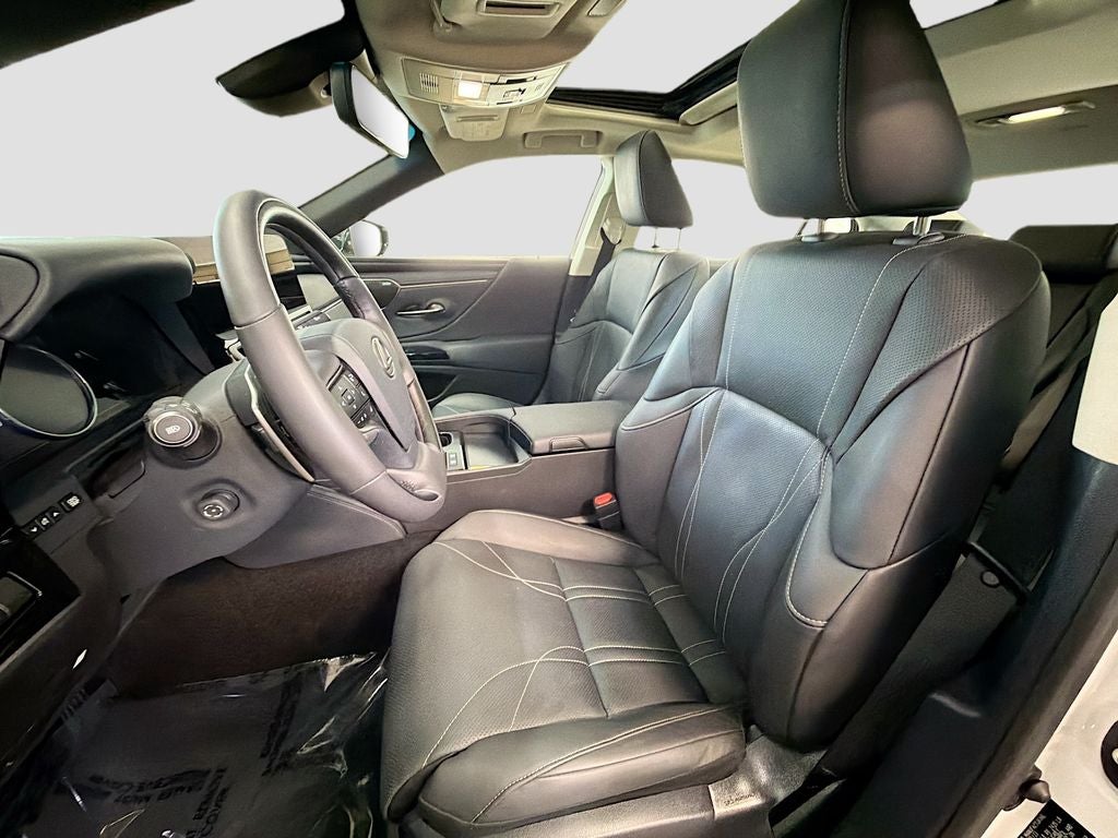 2024 Lexus ES 300h Luxury