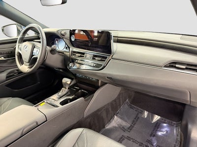 2024 Lexus ES 300h Luxury