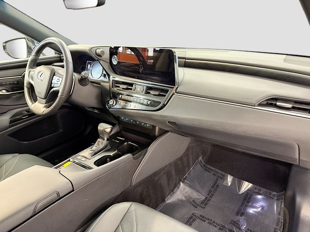 2024 Lexus ES 300h Luxury