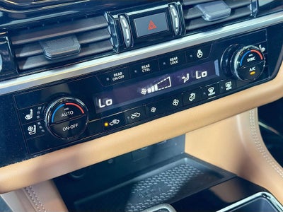 2024 Nissan Pathfinder Platinum