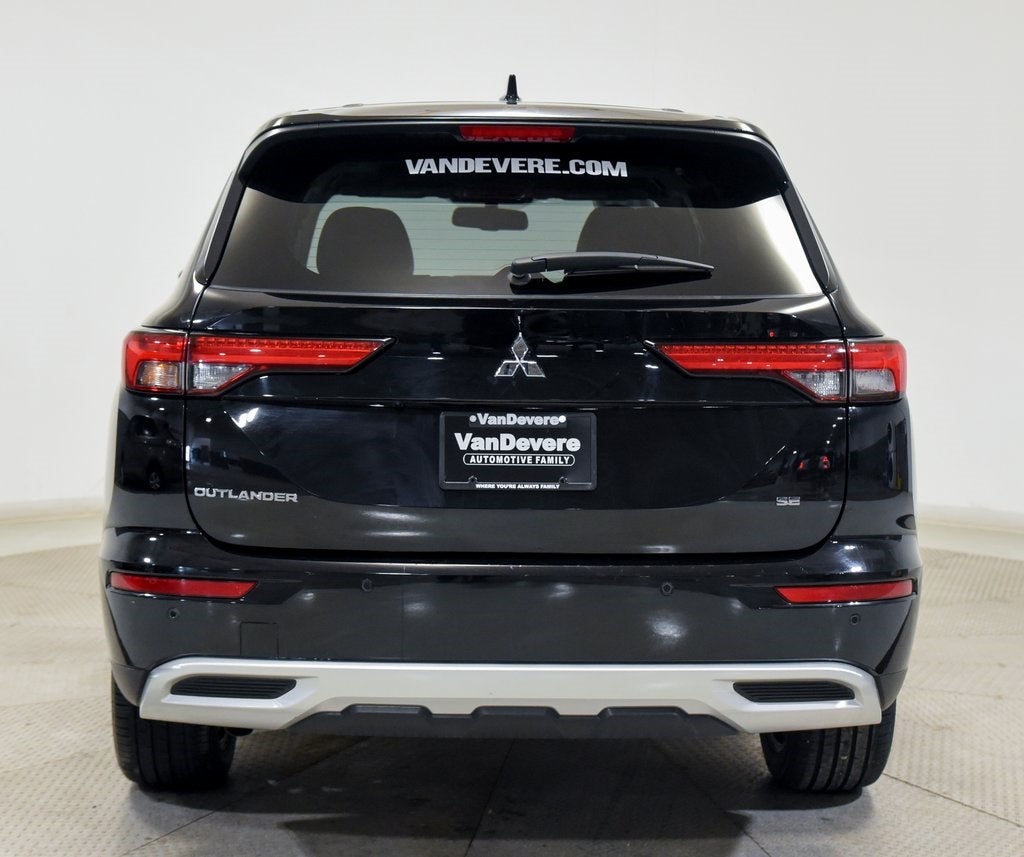 2024 Mitsubishi Outlander SE