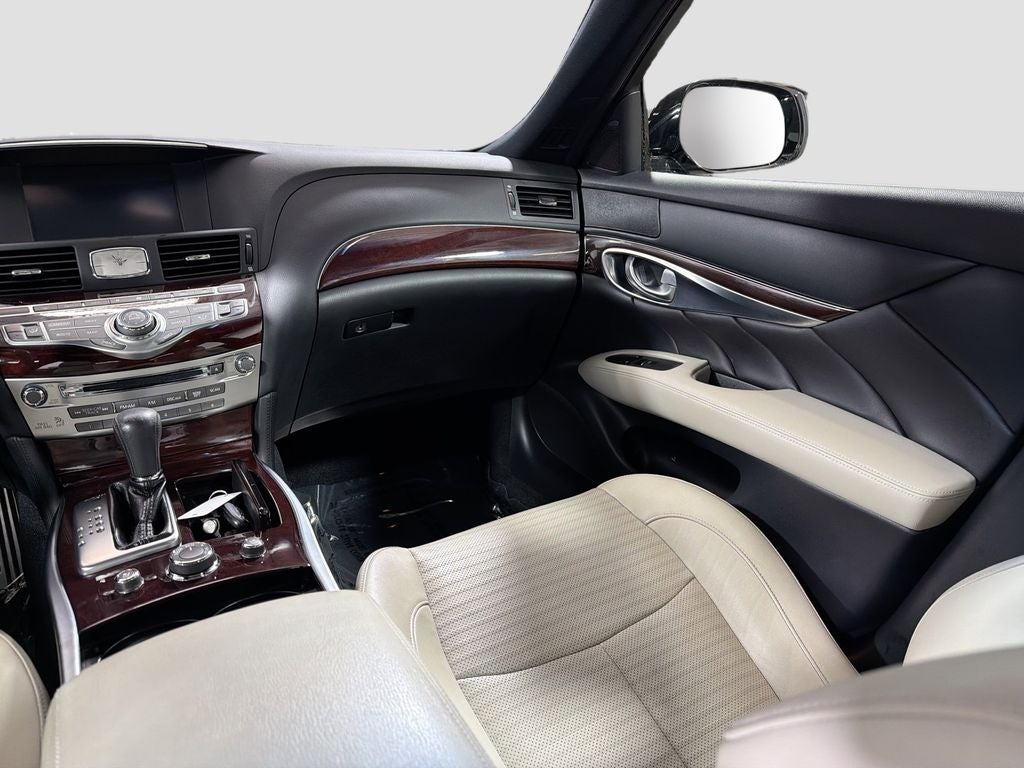 2016 INFINITI Q70 3.7X