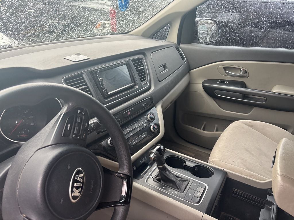 2015 Kia Sedona LX