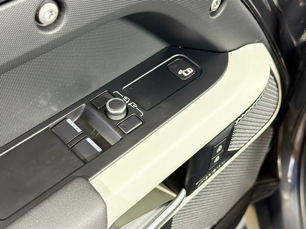2021 Land Rover Defender 90 S