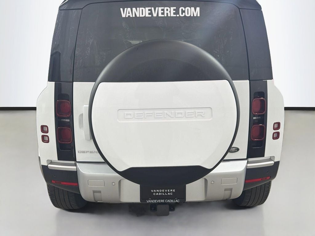2022 Land Rover Defender 110 S