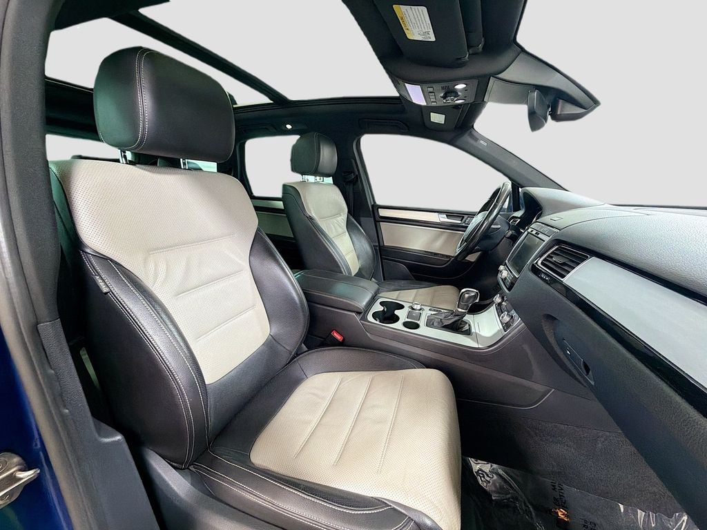 2017 Volkswagen Touareg V6 4Motion