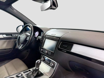 2017 Volkswagen Touareg V6 4Motion