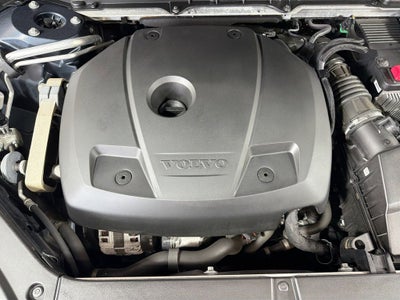 2019 Volvo XC90 T6 Momentum