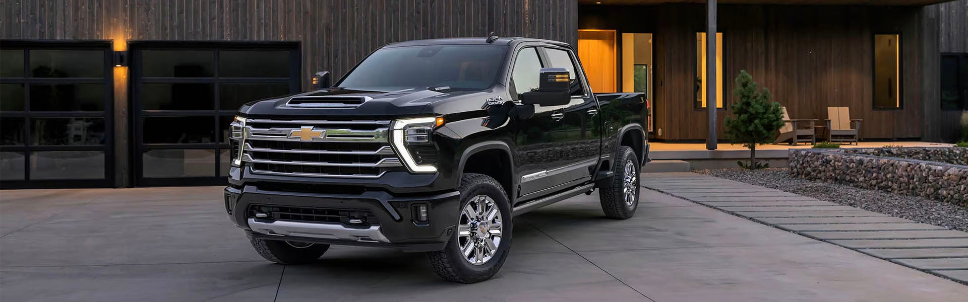 2026 Chevrolet Silverado 2500 HD infotainment system in Akron, OH, featuring a 13.4-inch touchscreen, wireless Apple CarPlay®, Android Auto™, and Google Built-in for seamless connectivity and navigation.